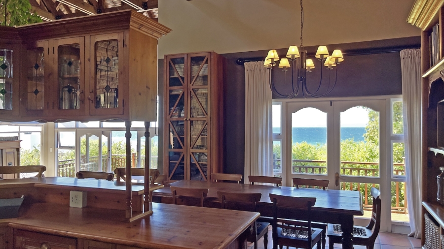 To Let 5 Bedroom Property for Rent in Southern Cross Western Cape